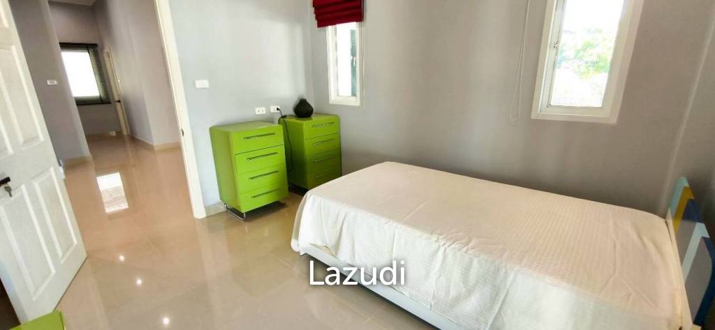 4 Bedroom 3 Bathroom 215 SQ.M. Ban Panalee