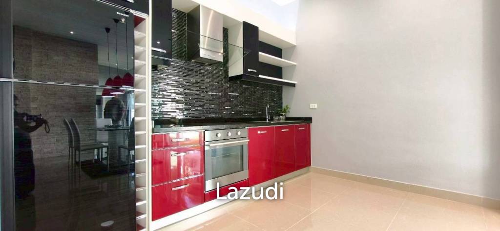 4 Bedroom 3 Bathroom 215 SQ.M. Ban Panalee