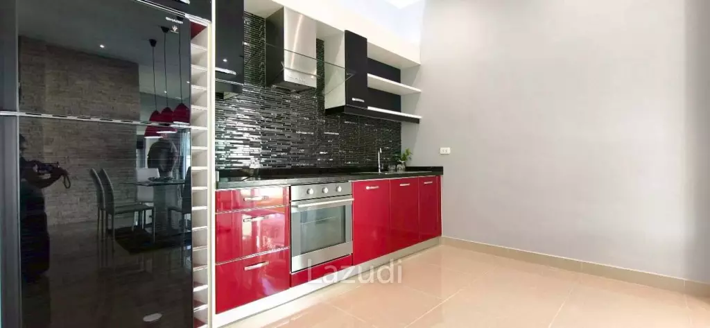 4 Bedroom 3 Bathroom 215 SQ.M. Ban Panalee