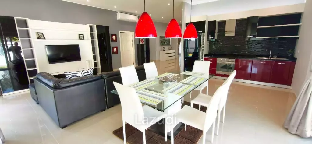 4 Bedroom 3 Bathroom 215 SQ.M. Ban Panalee