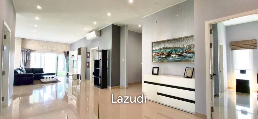 4 Bedroom 3 Bathroom 215 SQ.M. Ban Panalee