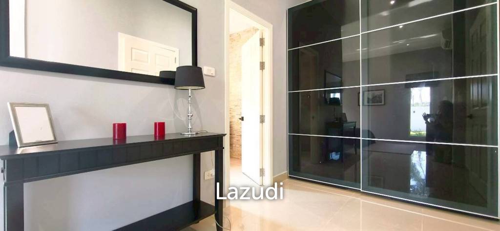 4 Bedroom 3 Bathroom 215 SQ.M. Ban Panalee
