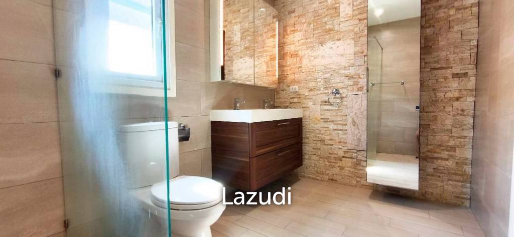 4 Bedroom 3 Bathroom 215 SQ.M. Ban Panalee