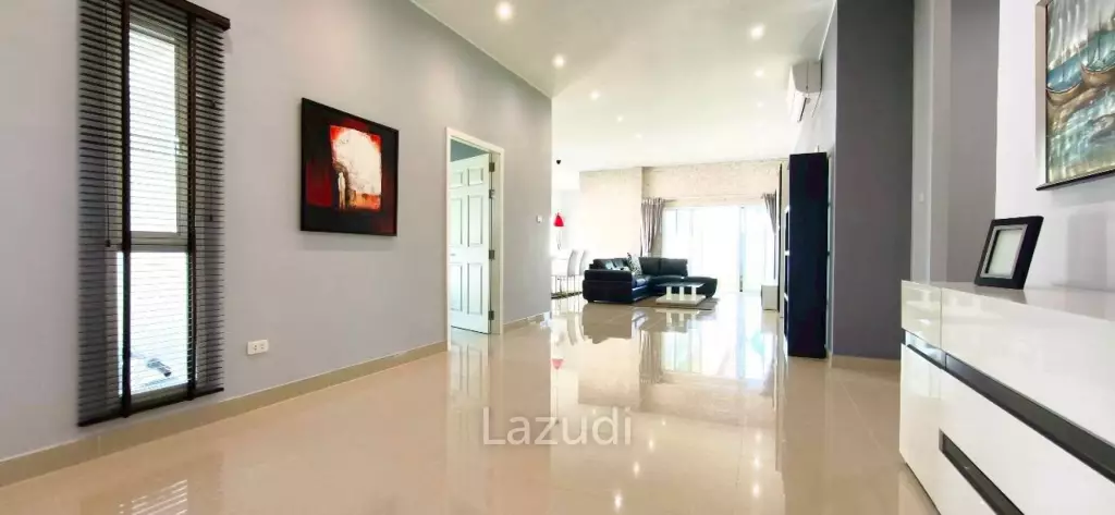 4 Bedroom 3 Bathroom 215 SQ.M. Ban Panalee