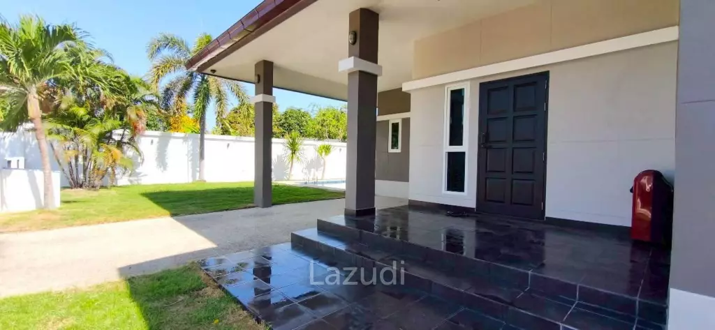 4 Bedroom 3 Bathroom 215 SQ.M. Ban Panalee