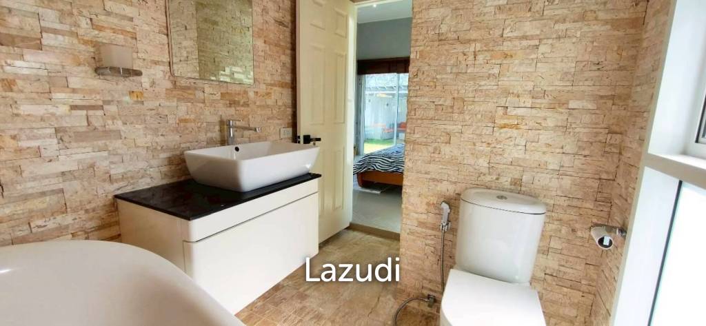 4 Bedroom 3 Bathroom 215 SQ.M. Ban Panalee