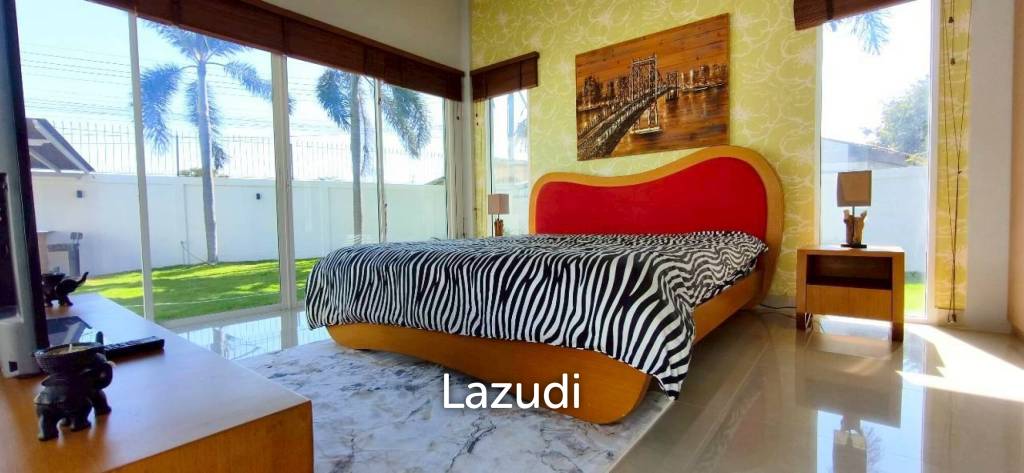 4 Bedroom 3 Bathroom 215 SQ.M. Ban Panalee