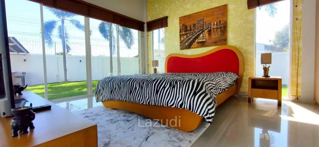 4 Bedroom 3 Bathroom 215 SQ.M. Ban Panalee