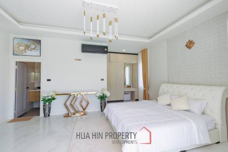 Modern 200 sqm pool villa in Hin Lek Fai Hua Hin