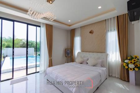 Modern 200 sqm pool villa in Hin Lek Fai Hua Hin