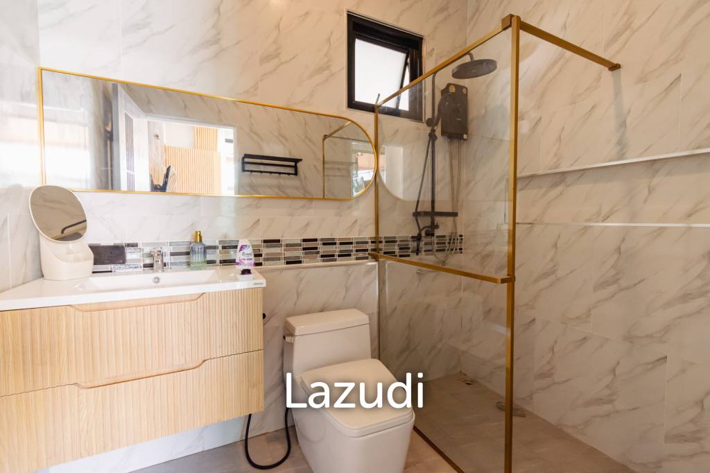 Modern 200 sqm pool villa in Hin Lek Fai Hua Hin