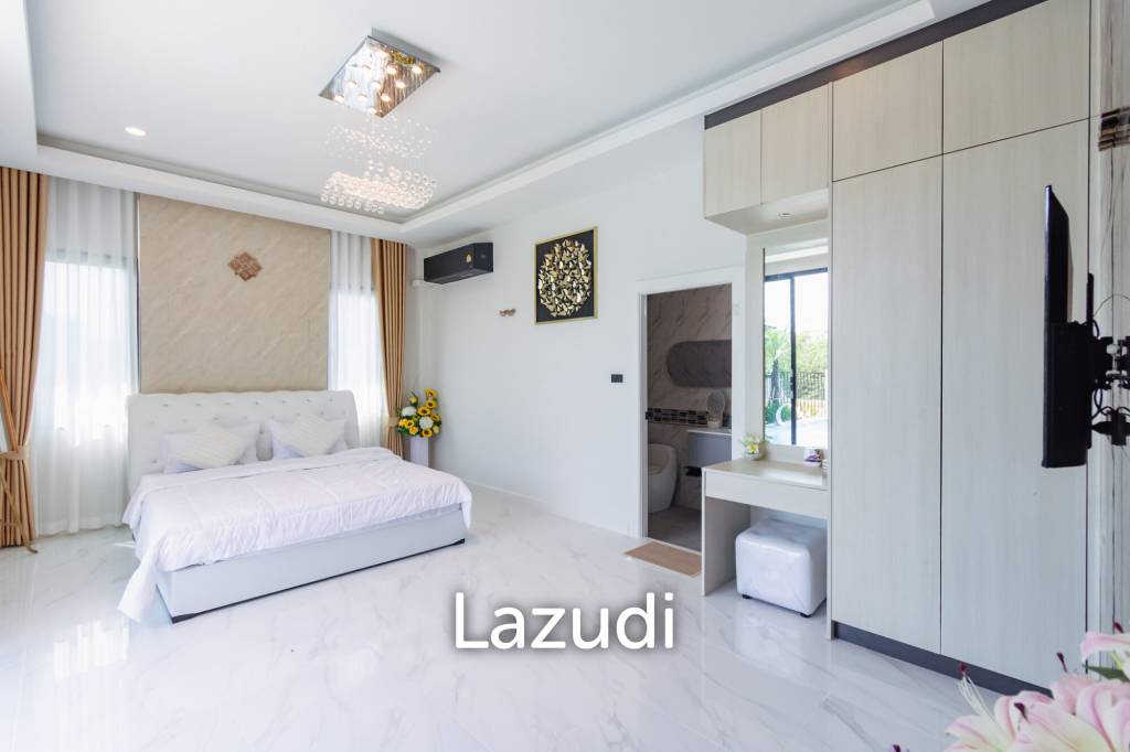 Modern 200 sqm pool villa in Hin Lek Fai Hua Hin