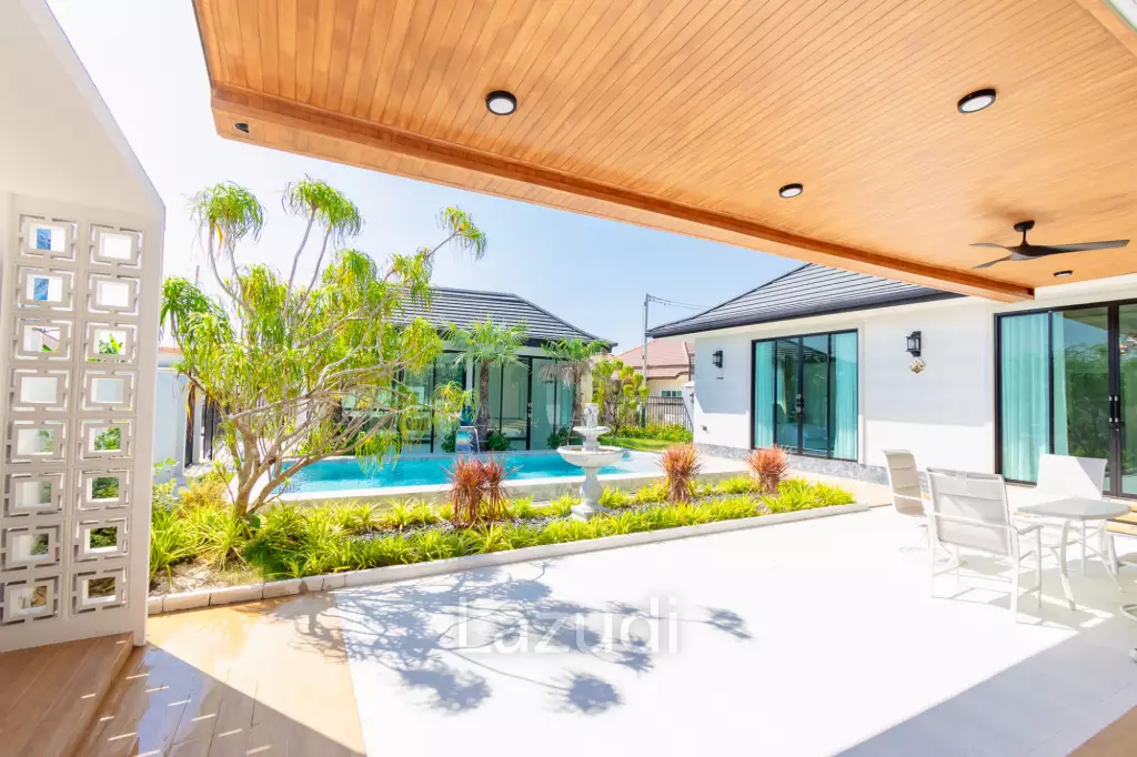 Modern 200 sqm pool villa in Hin Lek Fai Hua Hin