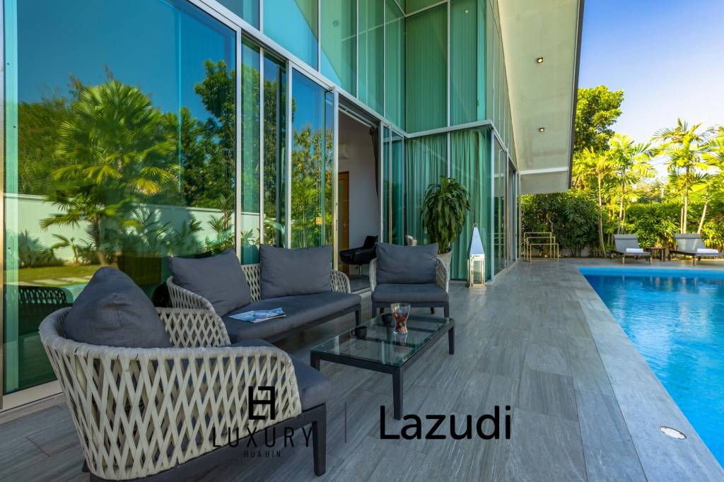 1,796 metro cuadrado 7 ` 7 Baño Villa de Venta