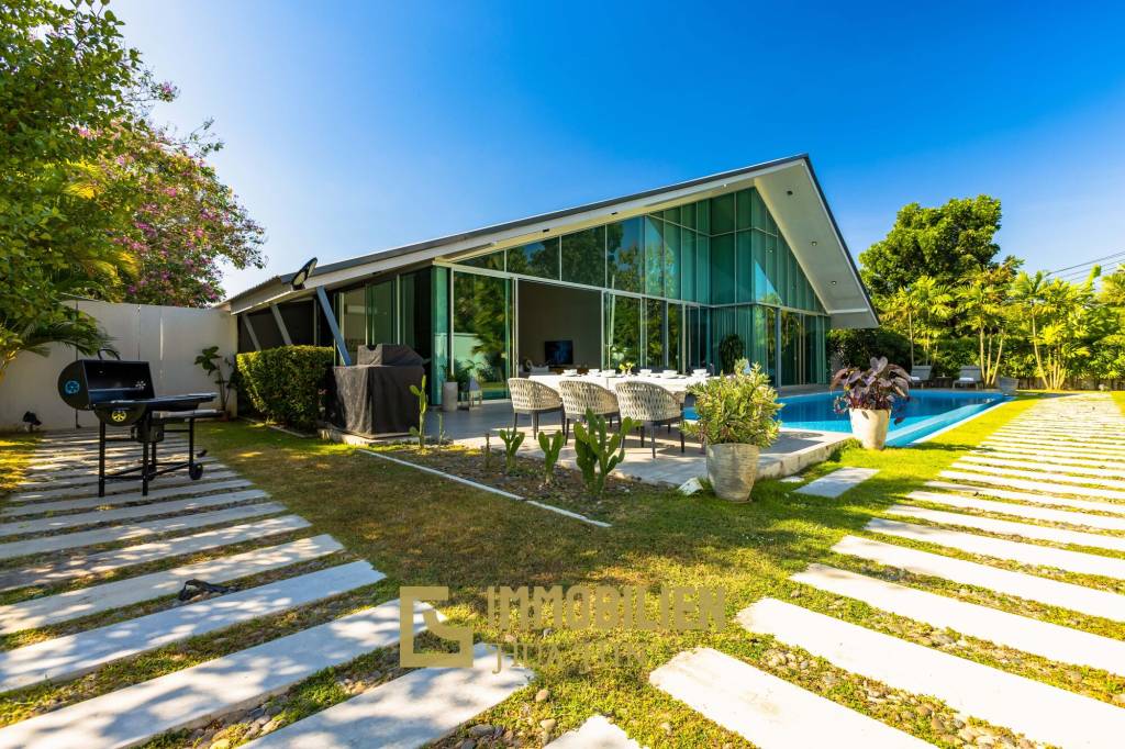 1,796 qm 7 Bett 7 Bad Villa Für Verkauf