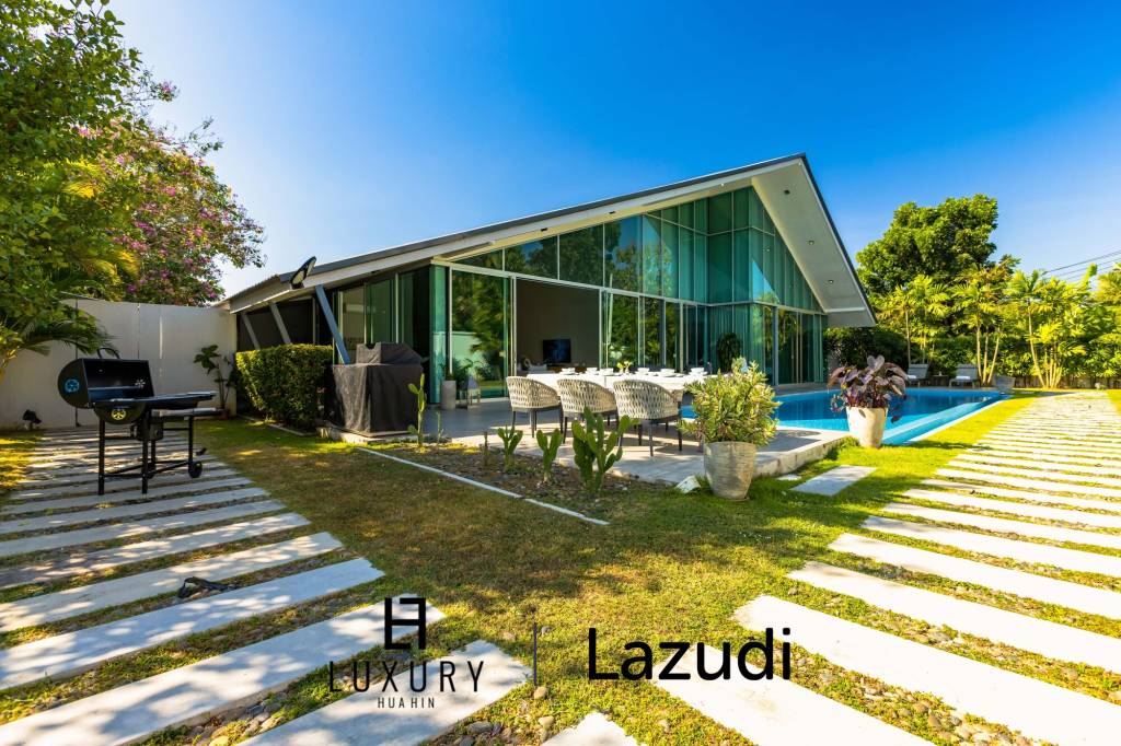 1,796 metro cuadrado 7 ` 7 Baño Villa de Venta