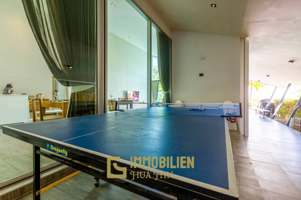 1,796 qm 7 Bett 7 Bad Villa Für Verkauf