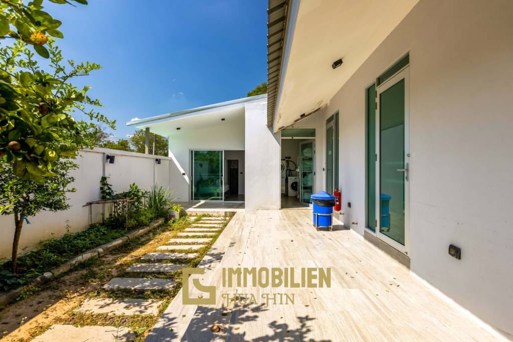 1,796 qm 7 Bett 7 Bad Villa Für Verkauf