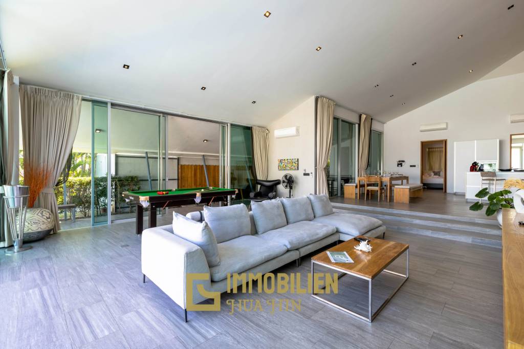 1,796 qm 7 Bett 7 Bad Villa Für Verkauf