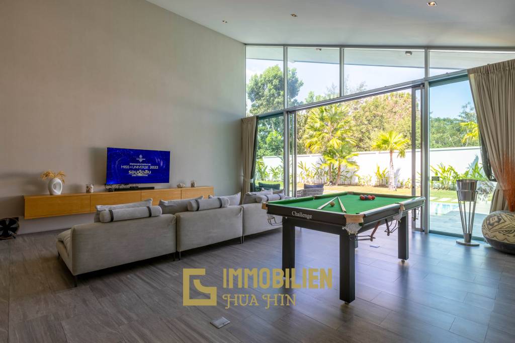 1,796 qm 7 Bett 7 Bad Villa Für Verkauf