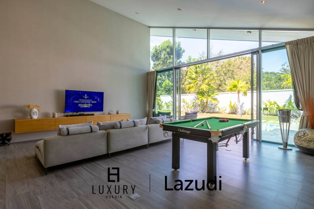 1,796 metro cuadrado 7 ` 7 Baño Villa de Venta