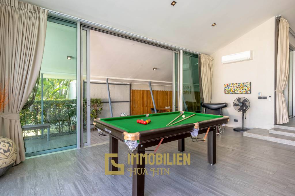 1,796 qm 7 Bett 7 Bad Villa Für Verkauf