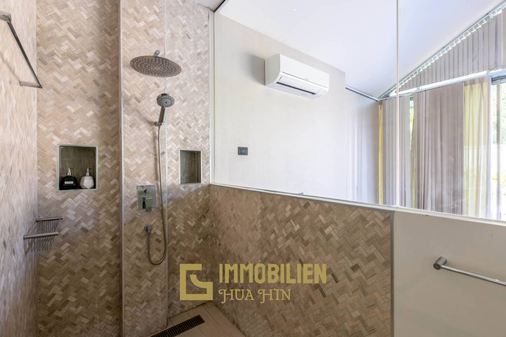 1,796 qm 7 Bett 7 Bad Villa Für Verkauf