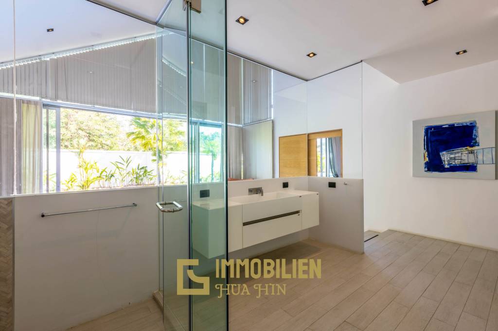 1,796 qm 7 Bett 7 Bad Villa Für Verkauf