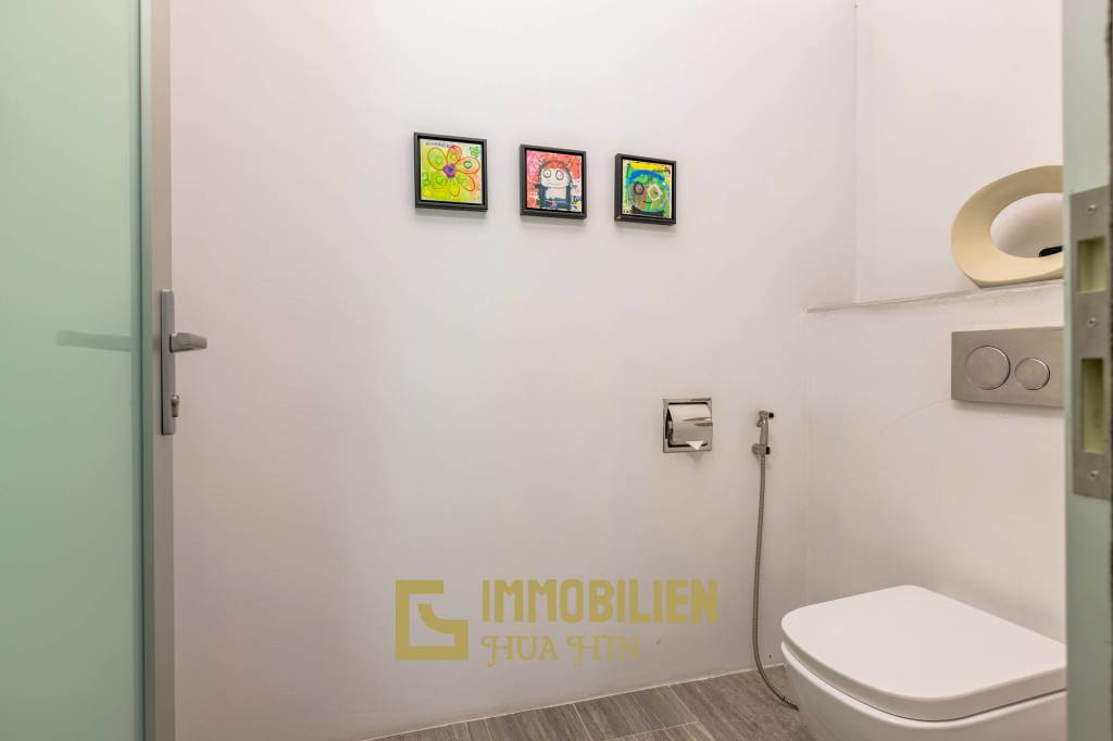 1,796 qm 7 Bett 7 Bad Villa Für Verkauf