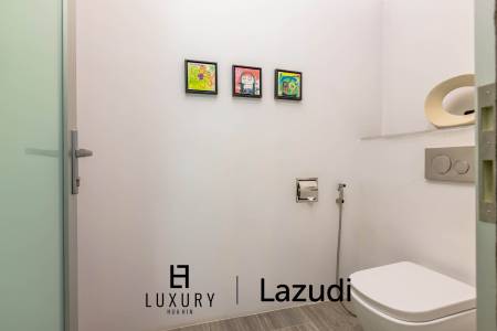 1,796 metro cuadrado 7 ` 7 Baño Villa de Venta
