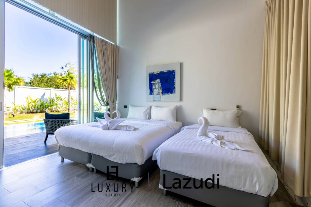 1,796 metro cuadrado 7 ` 7 Baño Villa de Venta