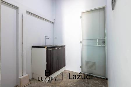 1,796 metro cuadrado 7 ` 7 Baño Villa de Venta