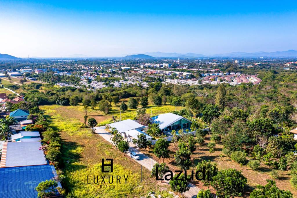 1,796 metro cuadrado 7 ` 7 Baño Villa de Venta