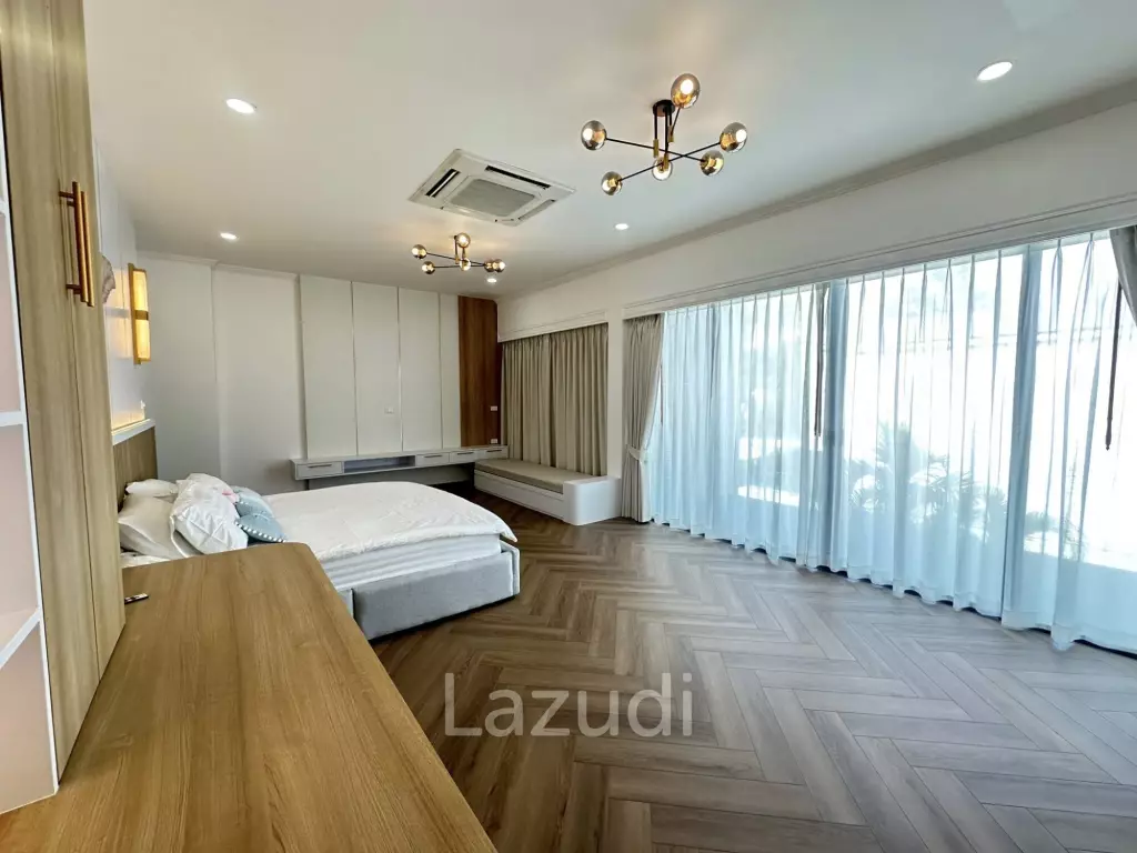 Modern Two-Storey Pool Villa with Private Garden for Rent near IKEA Phuket