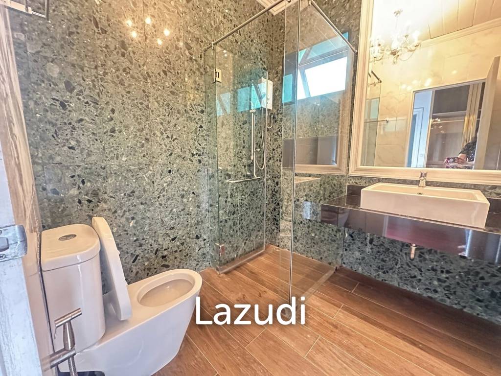 Modern Two-Storey Pool Villa with Private Garden for Rent near IKEA Phuket