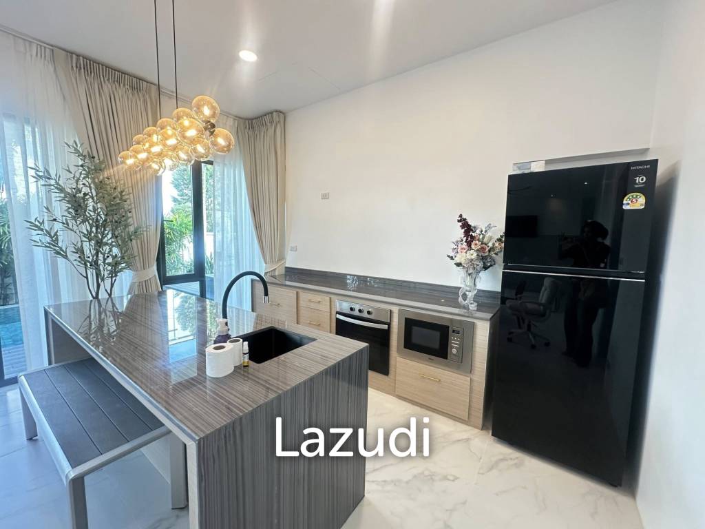 Modern Two-Storey Pool Villa with Private Garden for Rent near IKEA Phuket