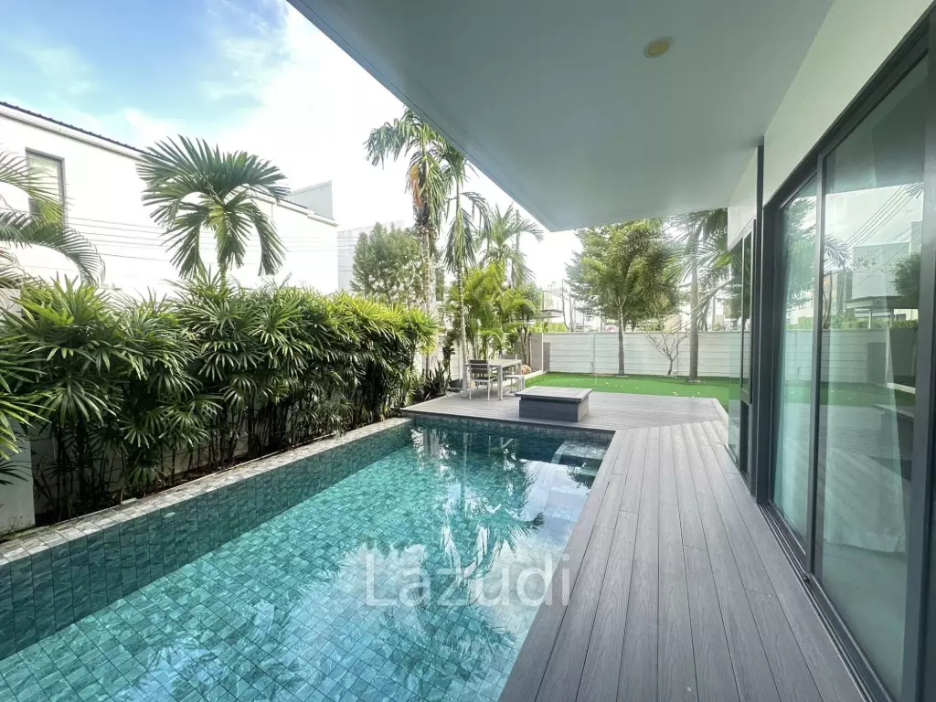 Modern Two-Storey Pool Villa with Private Garden for Rent near IKEA Phuket