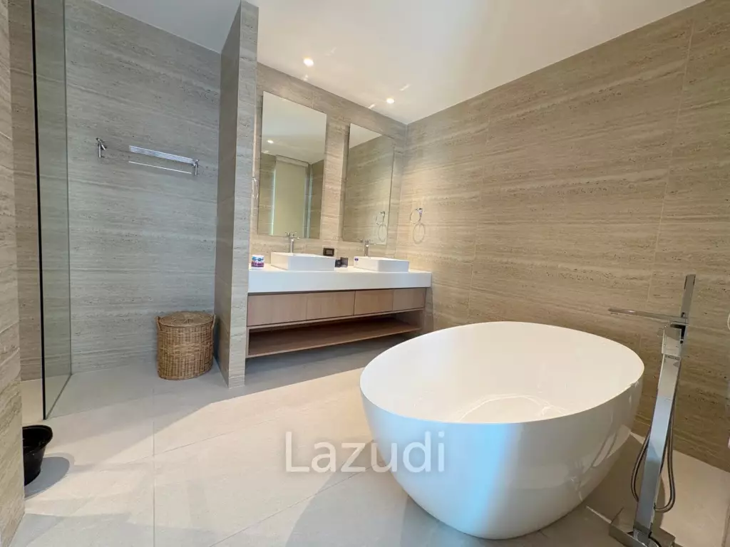 Brand-New Single-Storey Modern Villa for Rent in near Laguna