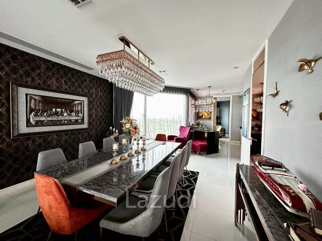 3 Beds 5 Baths 217 SQ.M. Reflection Jomrien Beach Pattaya