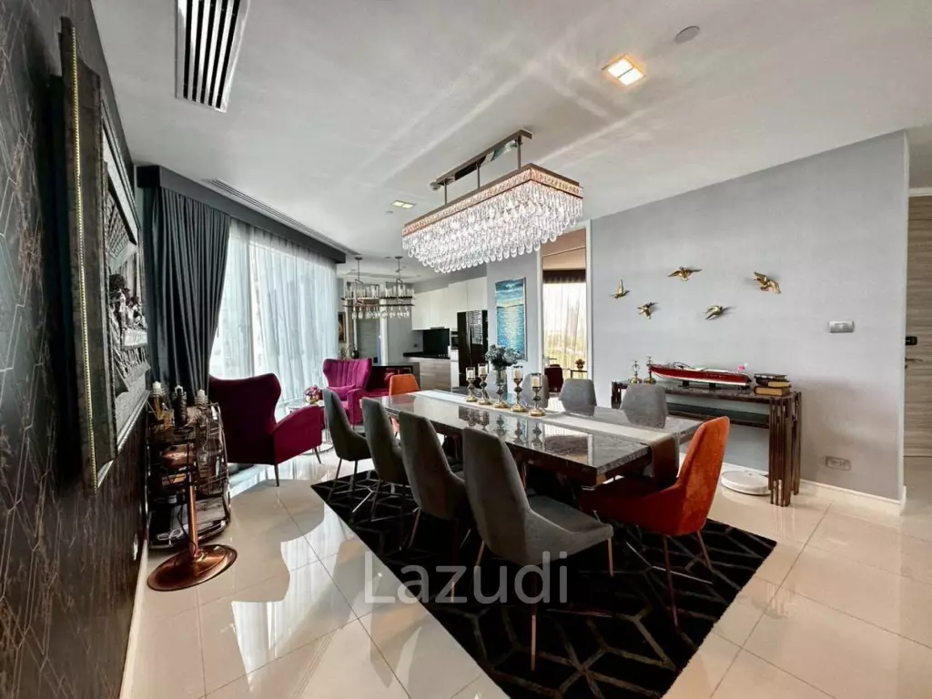 3 Beds 5 Baths 217 SQ.M. Reflection Jomrien Beach Pattaya