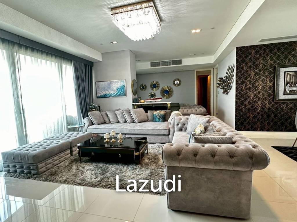 3 Beds 5 Baths 217 SQ.M. Reflection Jomrien Beach Pattaya