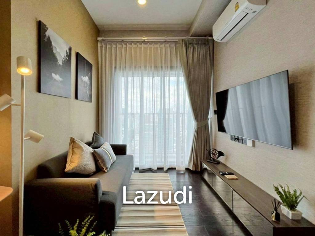 30 sqm high floor 1 bedroom condo at Park Origin Thonglor Bangkok