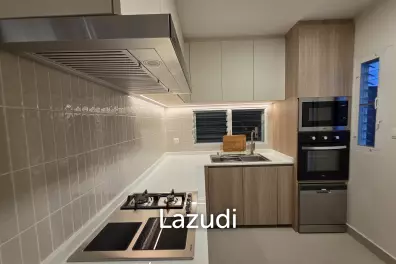 185 sqm 5-Bed Detached Home in Villaggio 3 Srinakarin Bangna Bang Plee