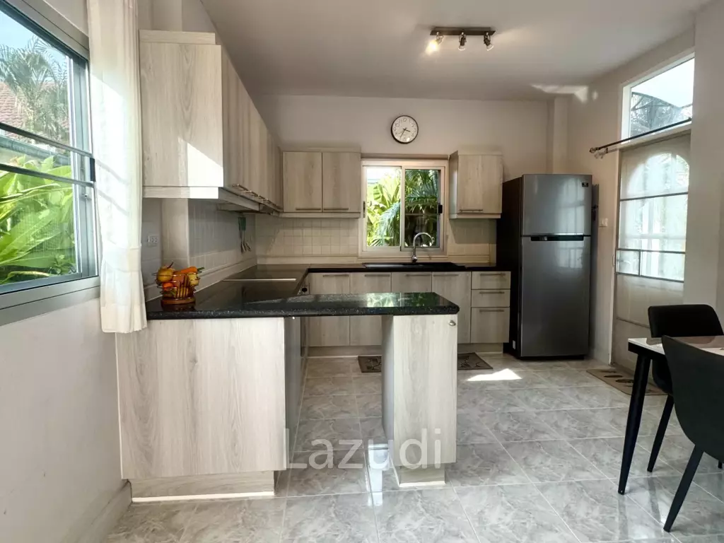Tropical Garden Village Elegant 3 Bedroom Family Home, Renovated