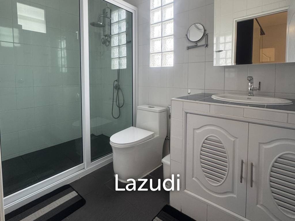 Tropical Garden Village Elegant 3 Bedroom Family Home, Renovated