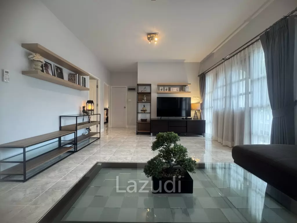 Tropical Garden Village Elegant 3 Bedroom Family Home, Renovated
