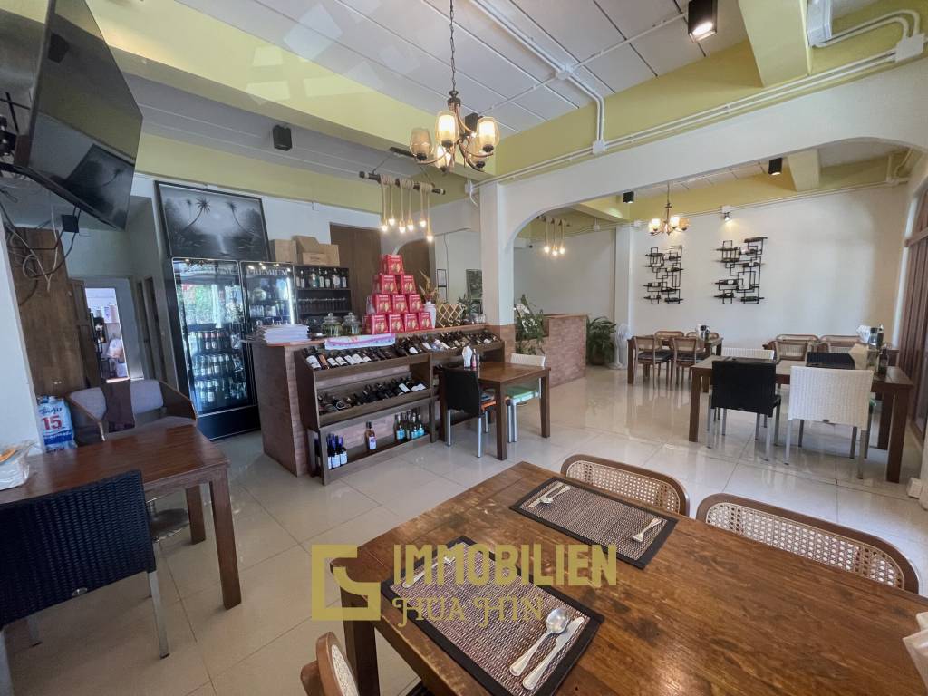 Restaurant / 30 Sitzplätze / 9 Tische