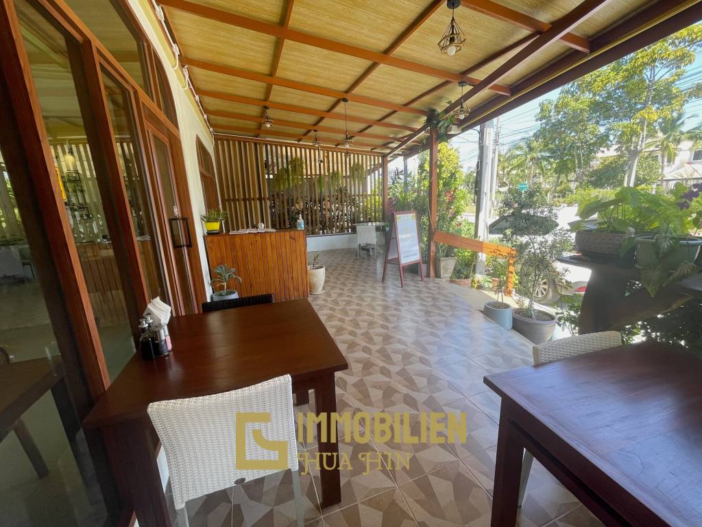 Restaurant / 30 Sitzplätze / 9 Tische