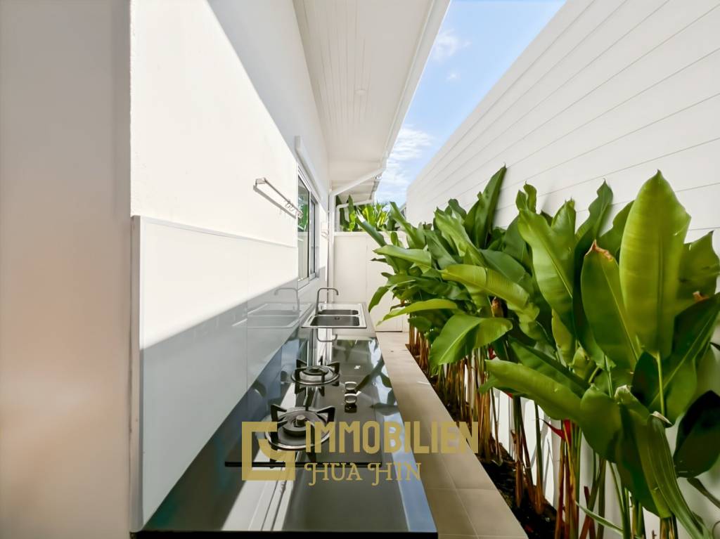 5-kW-Solaranlage / voll möbliert / 5 m x 10 m Überlauf Pool