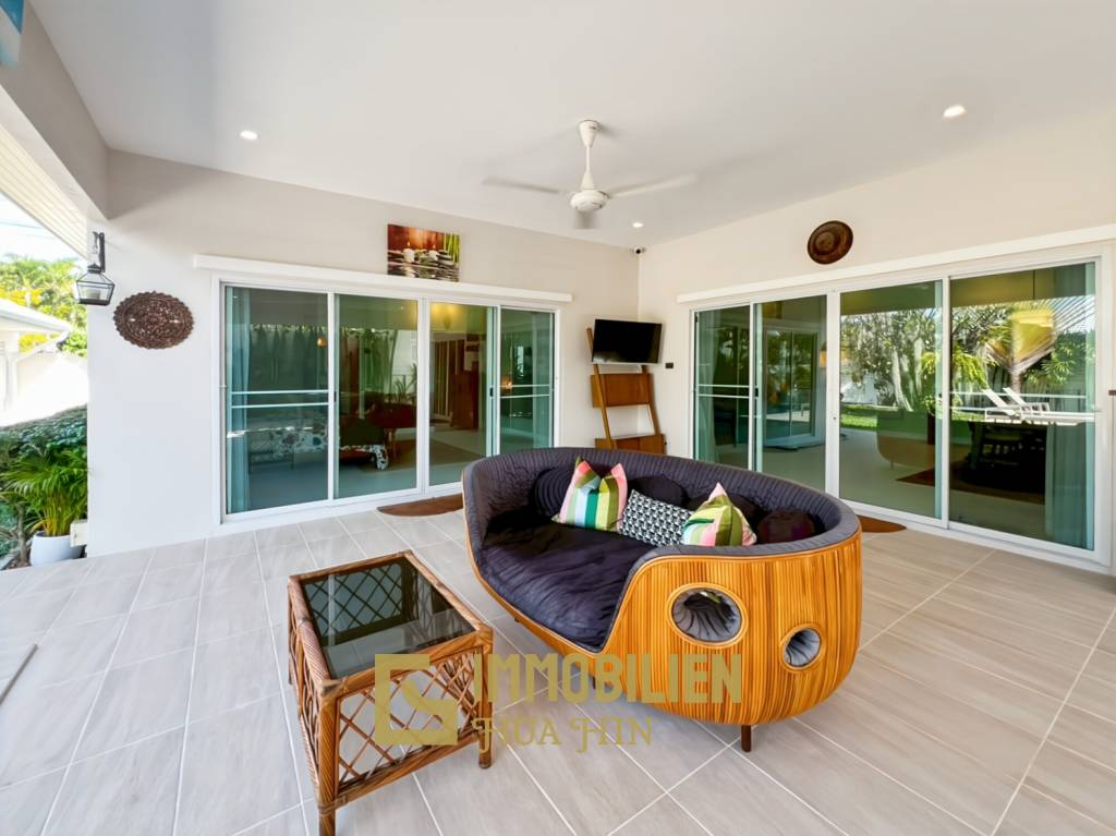 5-kW-Solaranlage / voll möbliert / 5 m x 10 m Überlauf Pool